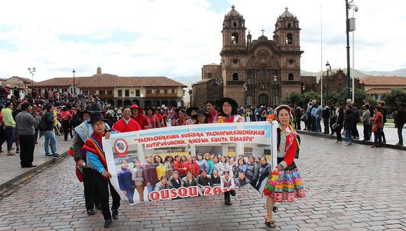 Taller de lenguas originarias concluye con vistoso pasacalle en Cusco (FOTOS)