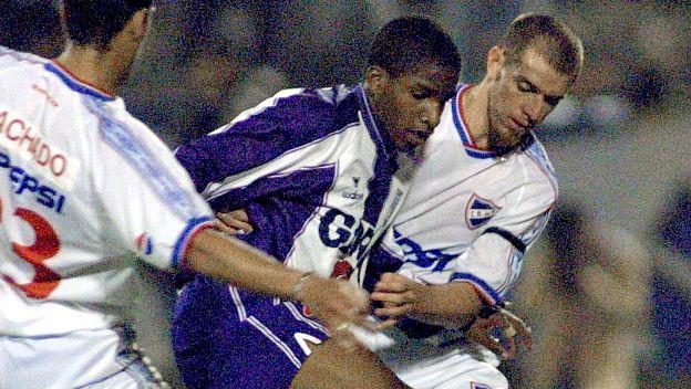 Jefferson Farfán anotó su primer gol con Alianza Lima ante FBC Melgar en Arequipa. (Foto: AFP)