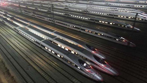 China inaugura la línea de tren más larga del mundo