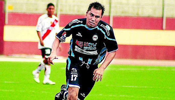 Ugaz y Labarthe se acercan a Ayacucho FC