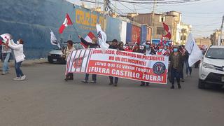 Chiclayanos marchan contra gobierno de Pedro Castillo