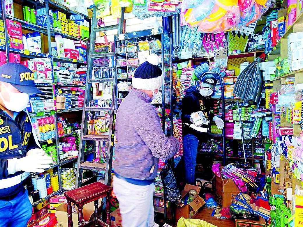 Incautan medicinas vencidas y sin registro valorizadas en 12 mil soles 