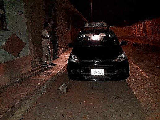 Encuentran taxi reportado como robado en Nuevo Florencia 