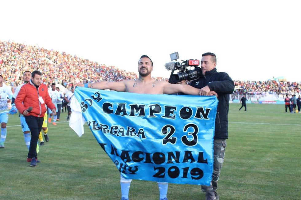 Juliaca le dio el último adiós a Juan Pablo Vergara (FOTOS)