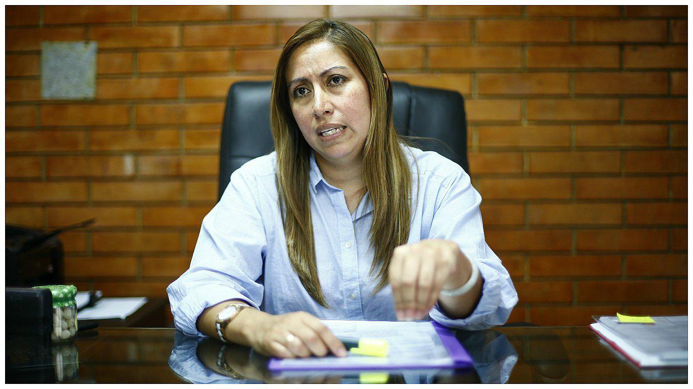Katherine Ampuero niega que vaya a renunciar a la Procuraduría