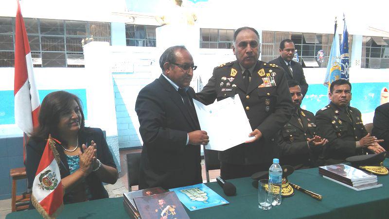 De futbolista a comandante general del Ejercito destino de Luis Ramos Hume