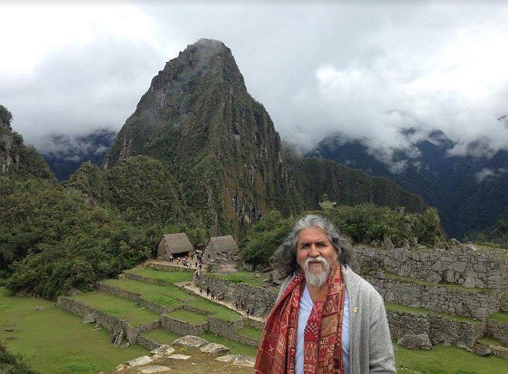 Manuelcha Prado en el 76 Aniversario del distrito Machupicchu 