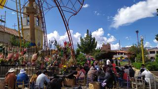 Decenas de personas llegan a Cani Cruz en víspera de la Fiesta de las Cruces en Junín (FOTOS)