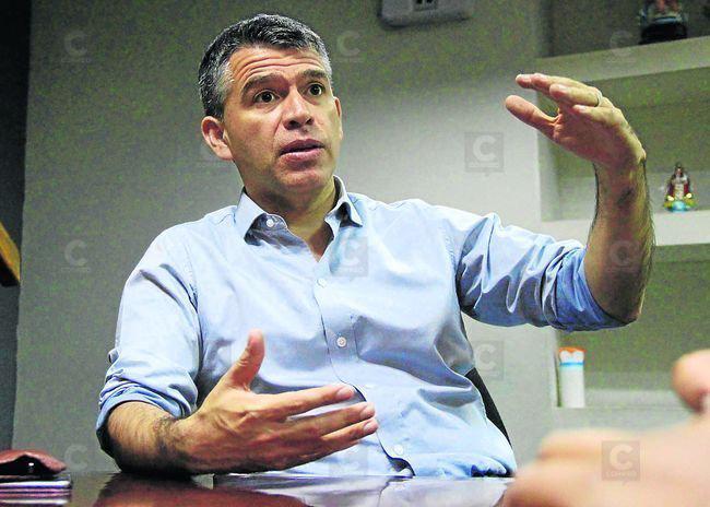 Julio Guzmán toma con calma y tranquilidad su 10.4% de intención de voto