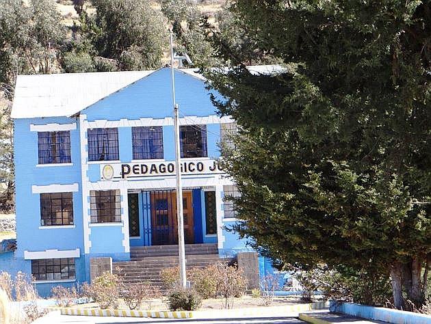 Eliminan dos carreras en Pedagógico de Juli 