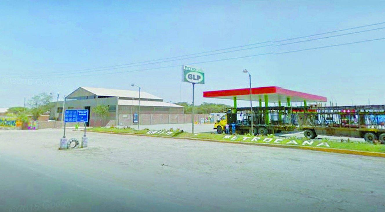 Chiclayo: Asaltan y roban más de S/ 22 mil a dos hombres en el grifo Petrocaña