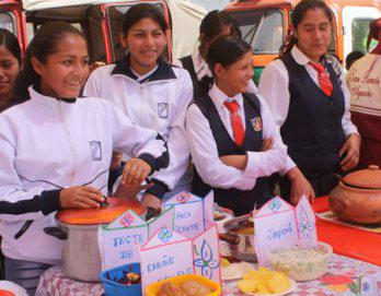 Colorido festival de platos típicos