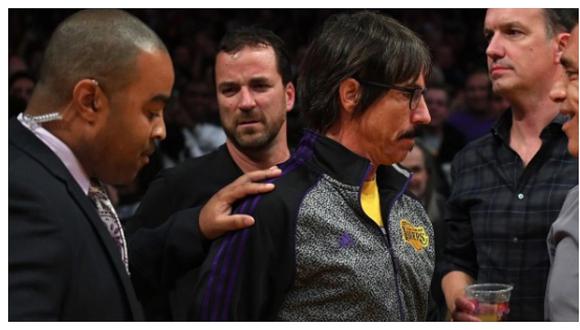 ​Red Hot Chili Peppers: Anthony Kiedis fue expulsado de un partido de la NBA (VIDEO)