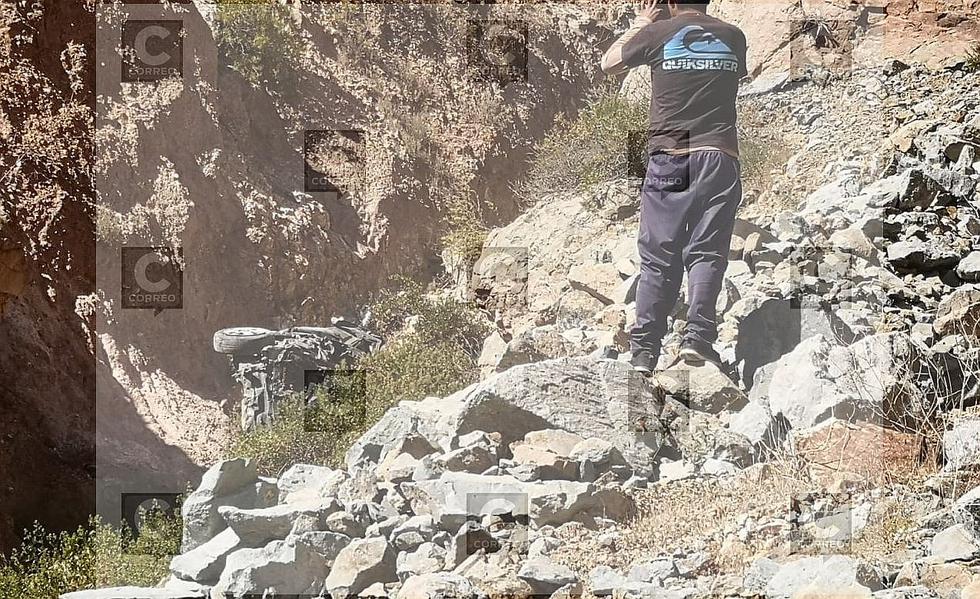 Auto cae a abismo de 200 m en la vía Tacna-Tarata y cuerpo de conductor fallecido es rescatado después de 20 h