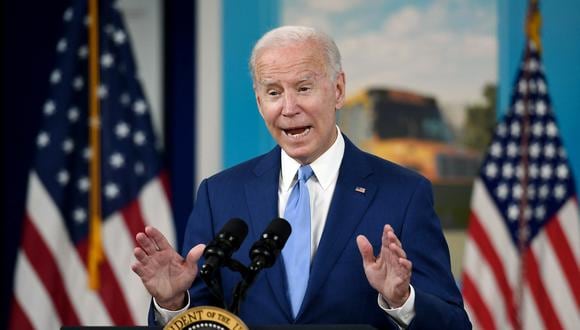 El presidente de EE. UU., Joe Biden, habla sobre el informe de empleos de septiembre en el Auditorio de South Court de la Casa Blanca en Washington, DC. (Foto: AFP)