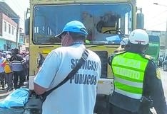 La Libertad: Comerciante muere al chocar su vehículo contra un bus