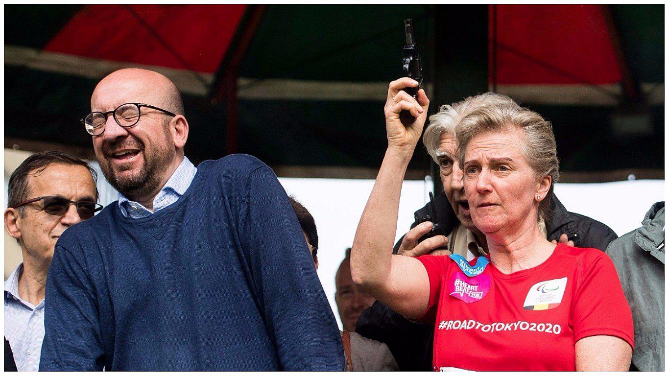 Bélgica: pistoletazo de princesa deja sordo a primer ministro en carrera