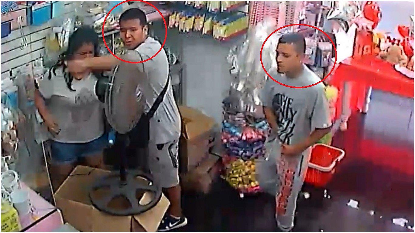 Delincuentes asaltan tienda de regalos y golpean a vendedora (VIDEO) 