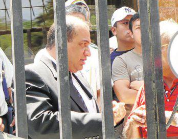 Reincorporan a gerente de Trelles