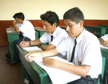 Alumnos de Colegio Mayor deben presentarse este 26