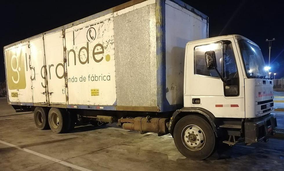 Intervienen camión que procedía de Chile con prendas íntimas sin documentos por S/ 350,000