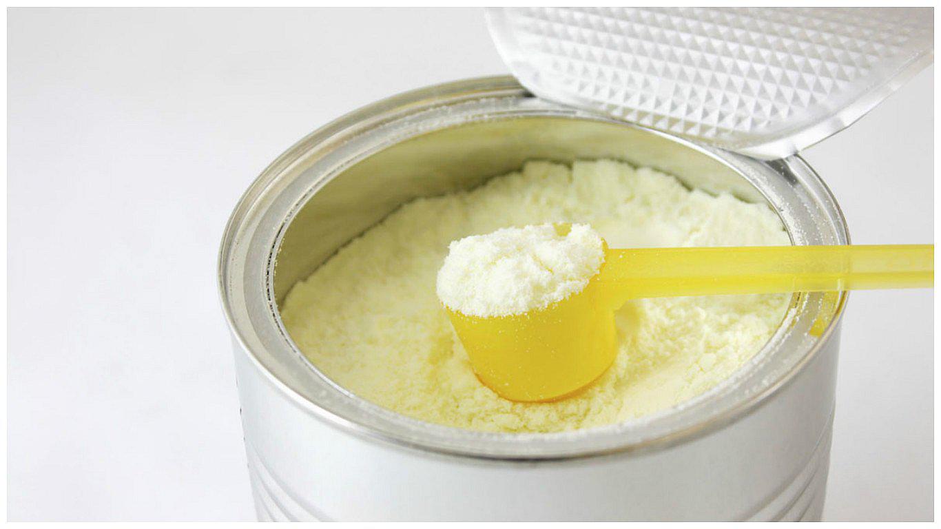 Alertan sobre presencia de moho en conocida marca de leche en polvo para bebés 