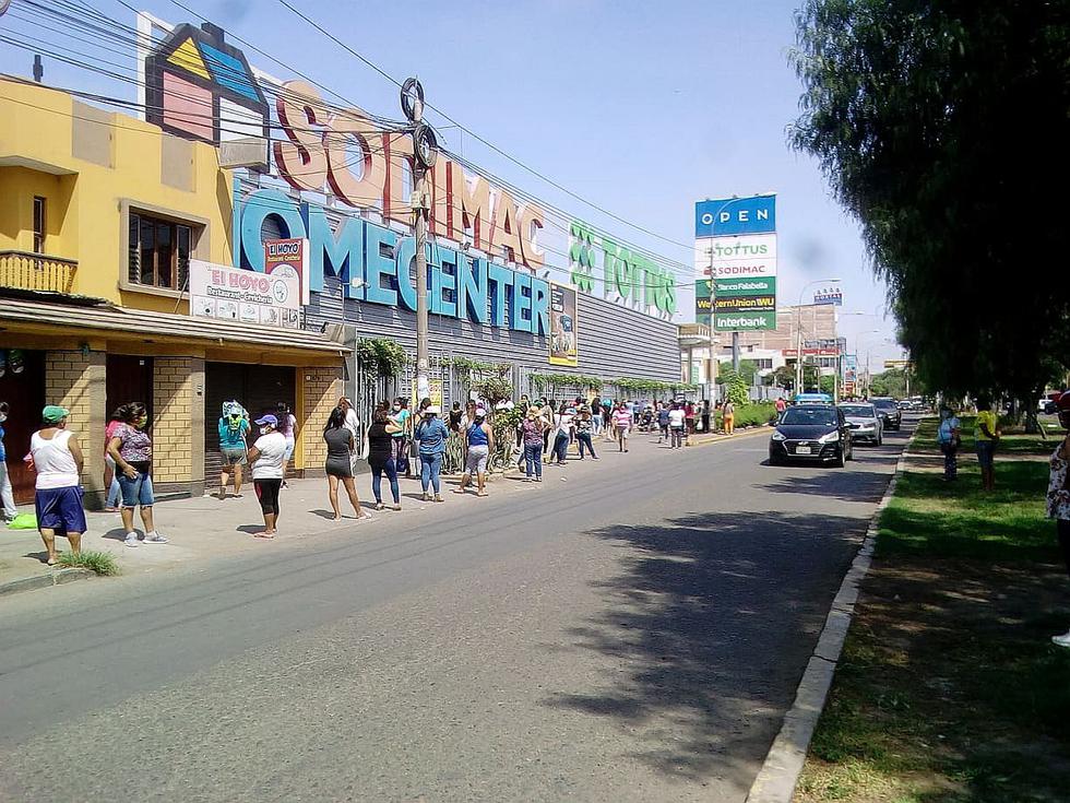 Mujeres abarrotan centros comerciales y mercados en Trujillo (FOTOS)