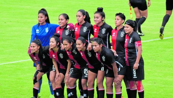 El año pasado las rojinegras ascendieron a la primera división de la Liga Femenina y esperar seguir con los triunfos. (Foto: GEC)