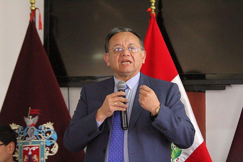 Excontralor Edgar Alarcón es el nuevo asesor del Gobierno Regional de Arequipa