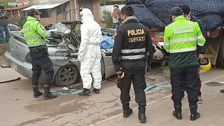 Comisario fallece tras chocar vehículo con tráiler en Cusco (FOTOS)