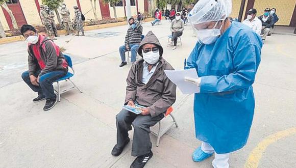 Lambayeque registra 567 casos nuevos al 6 de enero pero el 59% de los infectados tiene menos de 30 años.