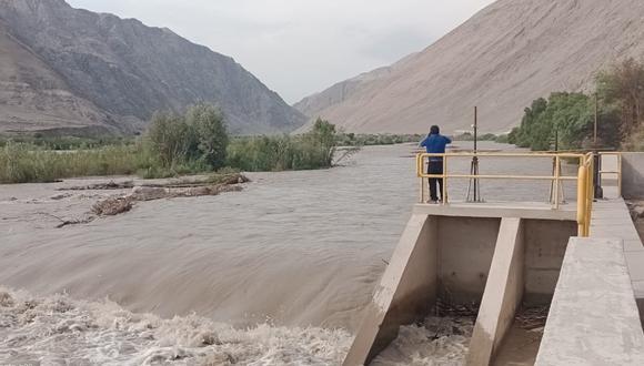 El caudal del río Camaná ha superado los 400 metros cúbicos por segundo. (Foto: Difusión).