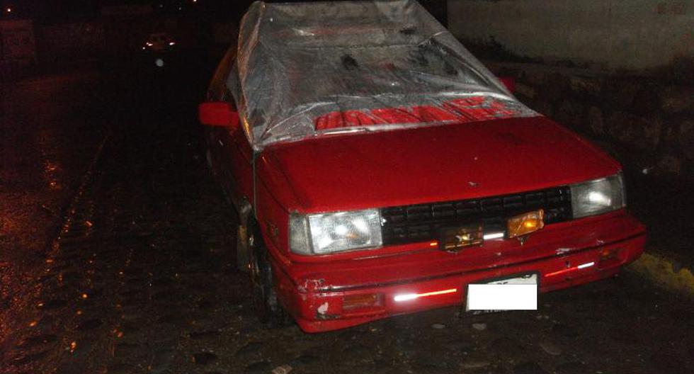 Auto se despista y vuelca cuando lo llevaban a bendecir PERU CORREO