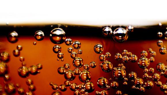 ​¿Sabías que burbujas de la gaseosa no engordan? El especialista lo explica