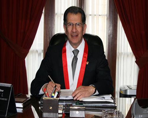 Presidente del TC respalda acción de amparo de Alan García 