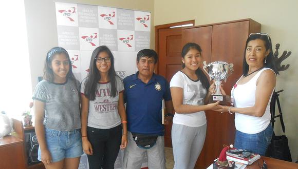 Selección Judejut de Tacna conquista título en torneo de vóley en Arica