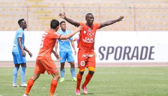 Aldair Fuentes y el colombiano Yorleys Mena anotaron en el triunfo vallejiano. El cuadro trujillano suma 13 puntos en el Torneo Apertura. (Foto: Club UCV)