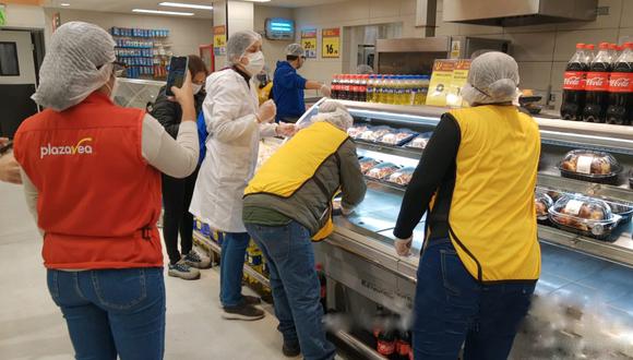 Fiscalización del distrito sancionó a supermercado por condiciones insalubres.
