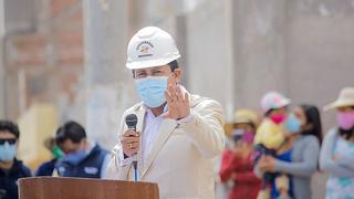 Gobernador regional de Arequipa llamó de genocida a Cristóbal Colón 