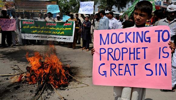 Pakistán: Protestas por video de Mahoma deja dos muertos