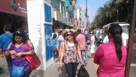 Ingreso de turistas a Tacna cae en un 50% por paro de aduaneros 