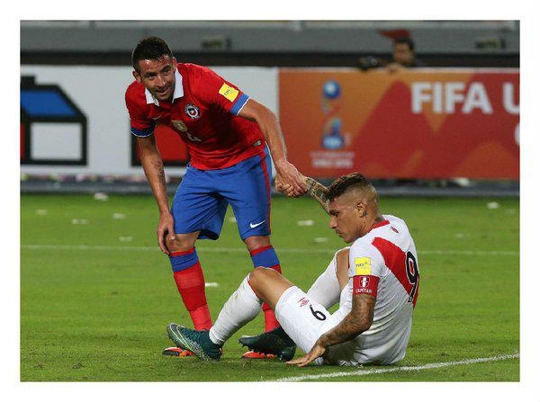 Selección peruana cayó 3-4 ante Chile (VIDEO)