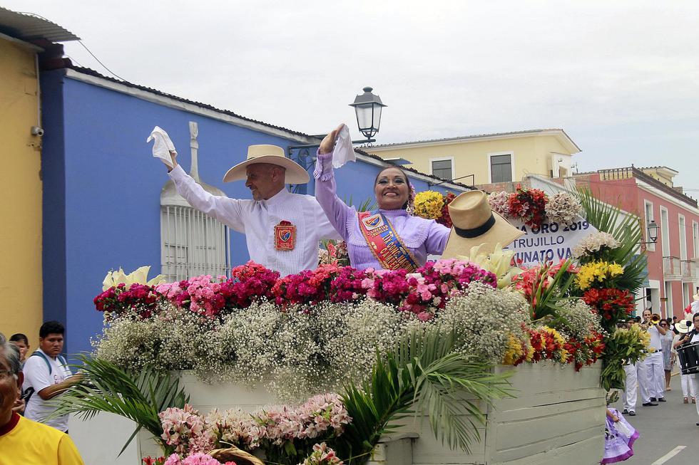 Así se vivió el corso de marinera (FOTOS Y VIDEO) 