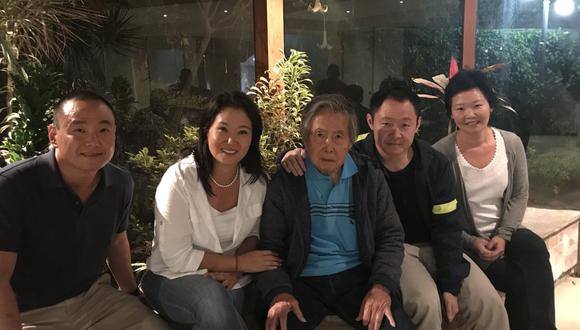 Alberto Fujimori  indicó que la agrupación liderada por su hija Keiko Fujimori asumirá “el reto de rescatar a nuestro país” . (Foto: Twitter / Keiko Fujimori)