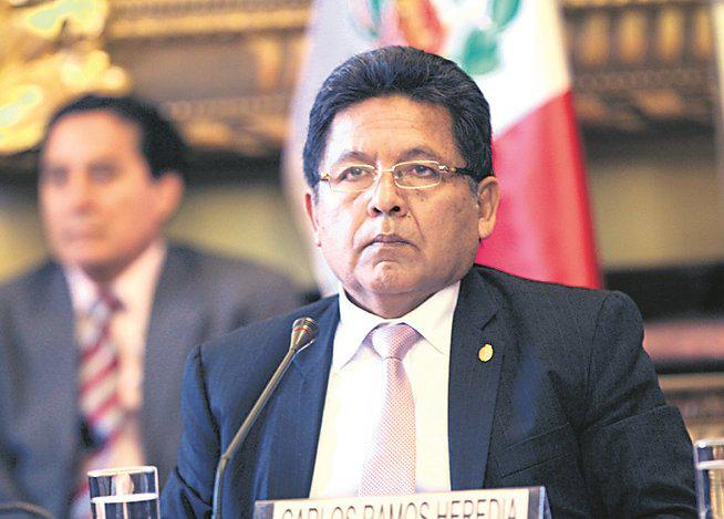 Comisión de Fiscalización cita para el miércoles 22 a Carlos Ramos Heredia para el miércoles 22