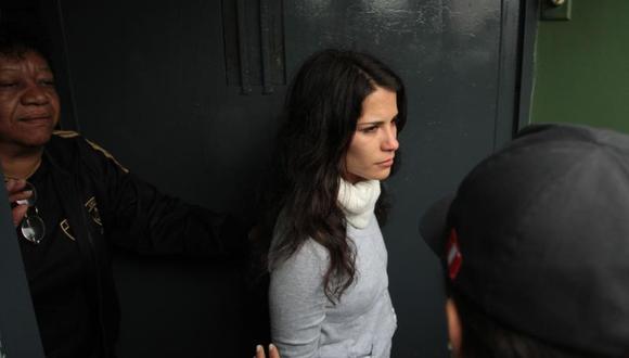 Juicio oral a Eva Bracamonte se frustra por huelga judicial