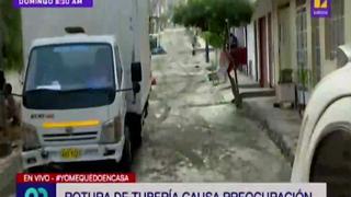 Tubería rota afecta varias viviendas en Villa María del Triunfo durante cuarentena