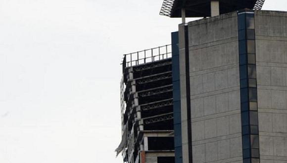 Edificio antiguo registra inclinación de 25% tras sismo en Venezuela 