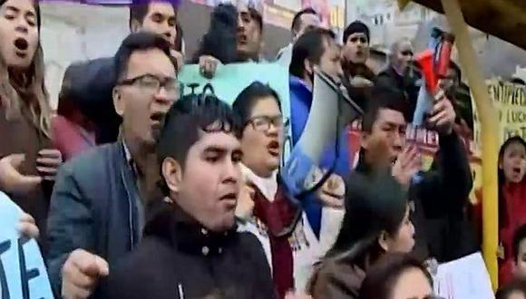 Vecinos de Puente Piedra protestan y exigen que se elimine peajes de Rutas de Lima (VIDEO)