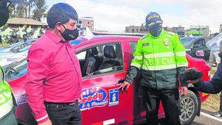 160 taxistas  “limpios” y con buen récord se unen a la Policía Nacional para luchar contra el crimen 